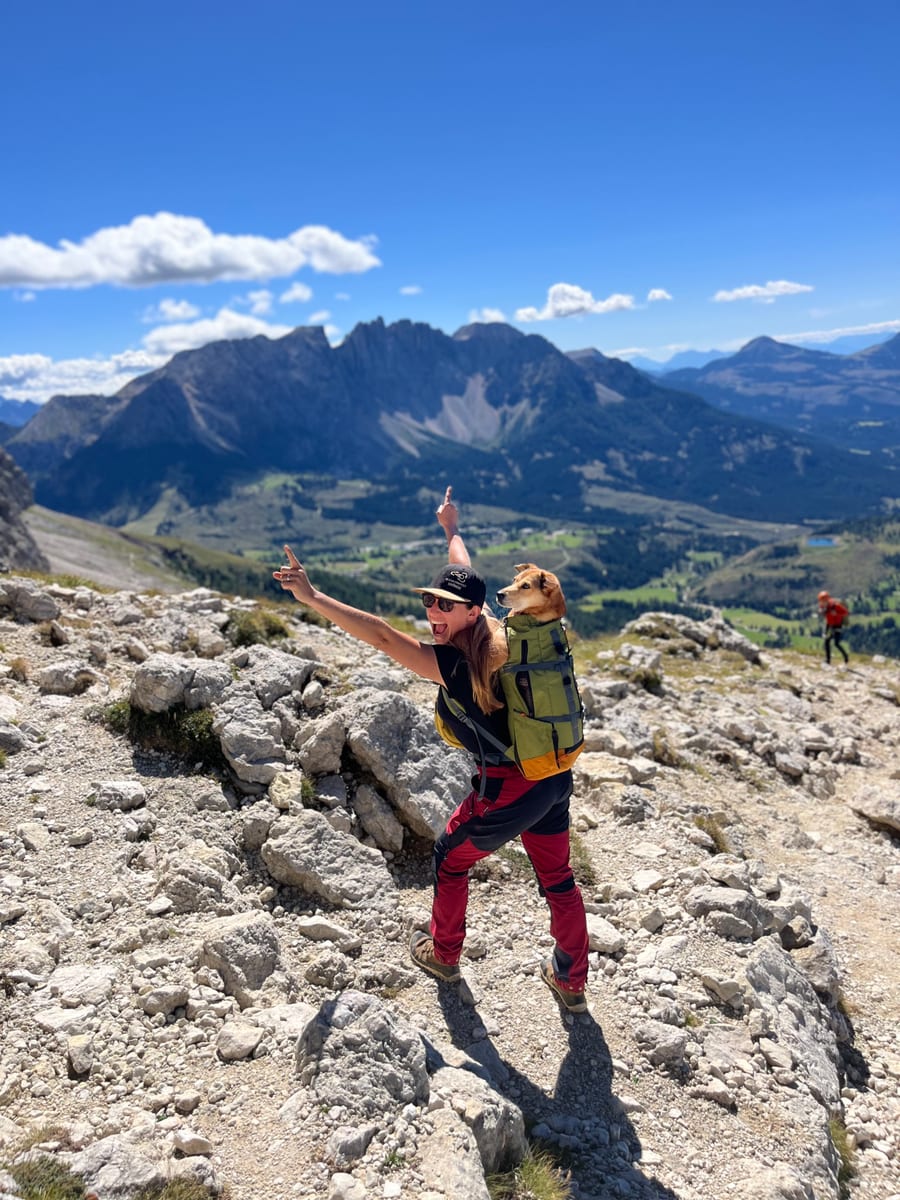 Laure und Lina bei ihrem ersten Mini-Klettersteig